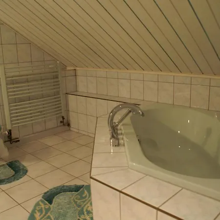 Vendégház Deutsche Eiche Fruehstueckspension Und 3*