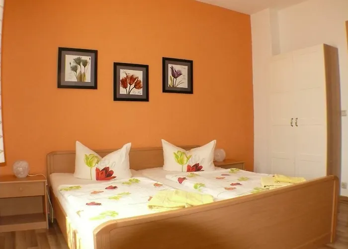 Deutsche Eiche Fruehstueckspension Und 3* Grossschoenau