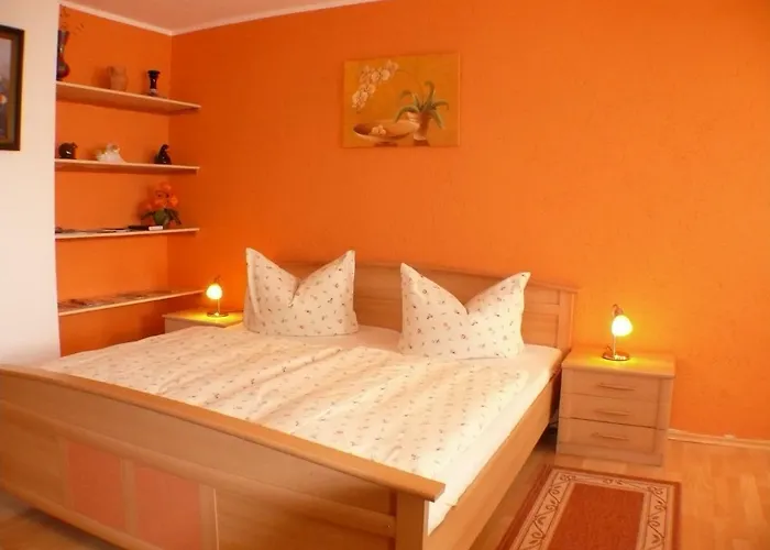 Deutsche Eiche Fruehstueckspension Und 3* Grossschoenau